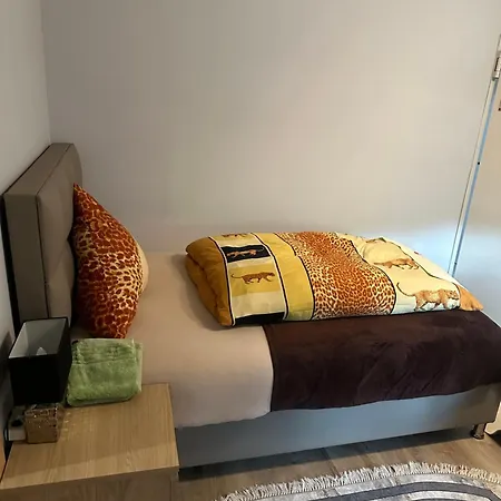 Apartamento Monteur & Ferien 2 *